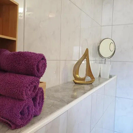 Zum Glueck Apartment *