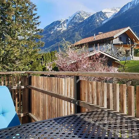 Zum Glueck Apartman *