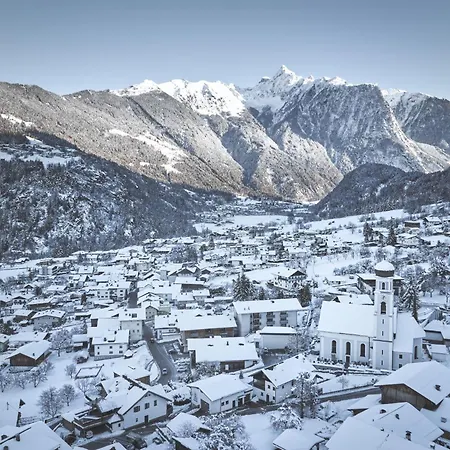 Zum Glueck Sautens