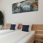 Zum Glueck Апартаменты